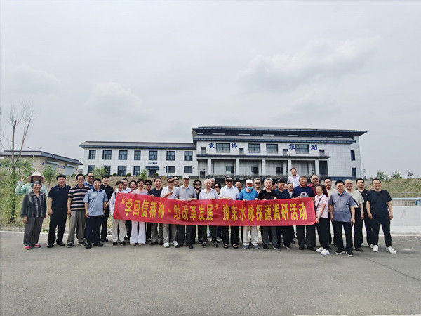 博彩平台组织离退休干部参观学习引江济淮工程